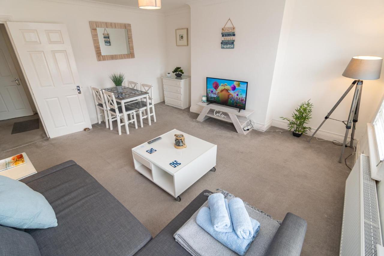 Light And Airy 1 Bedroom Flat 700M From The Beach Борнмут Экстерьер фото