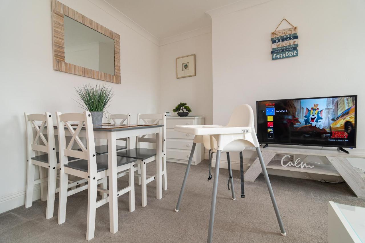 Light And Airy 1 Bedroom Flat 700M From The Beach Борнмут Экстерьер фото